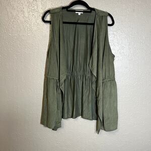 Umgee suede vest green medium